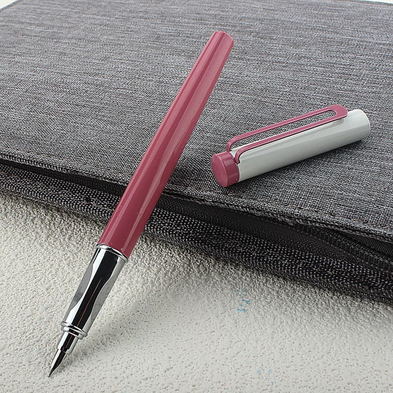 【クラシック】 極上の書き味 を堪能する万年筆